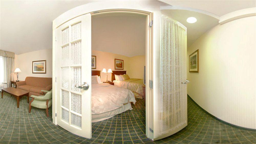 Clarion Hotel&Suites Hamden - New Haven Buitenkant foto