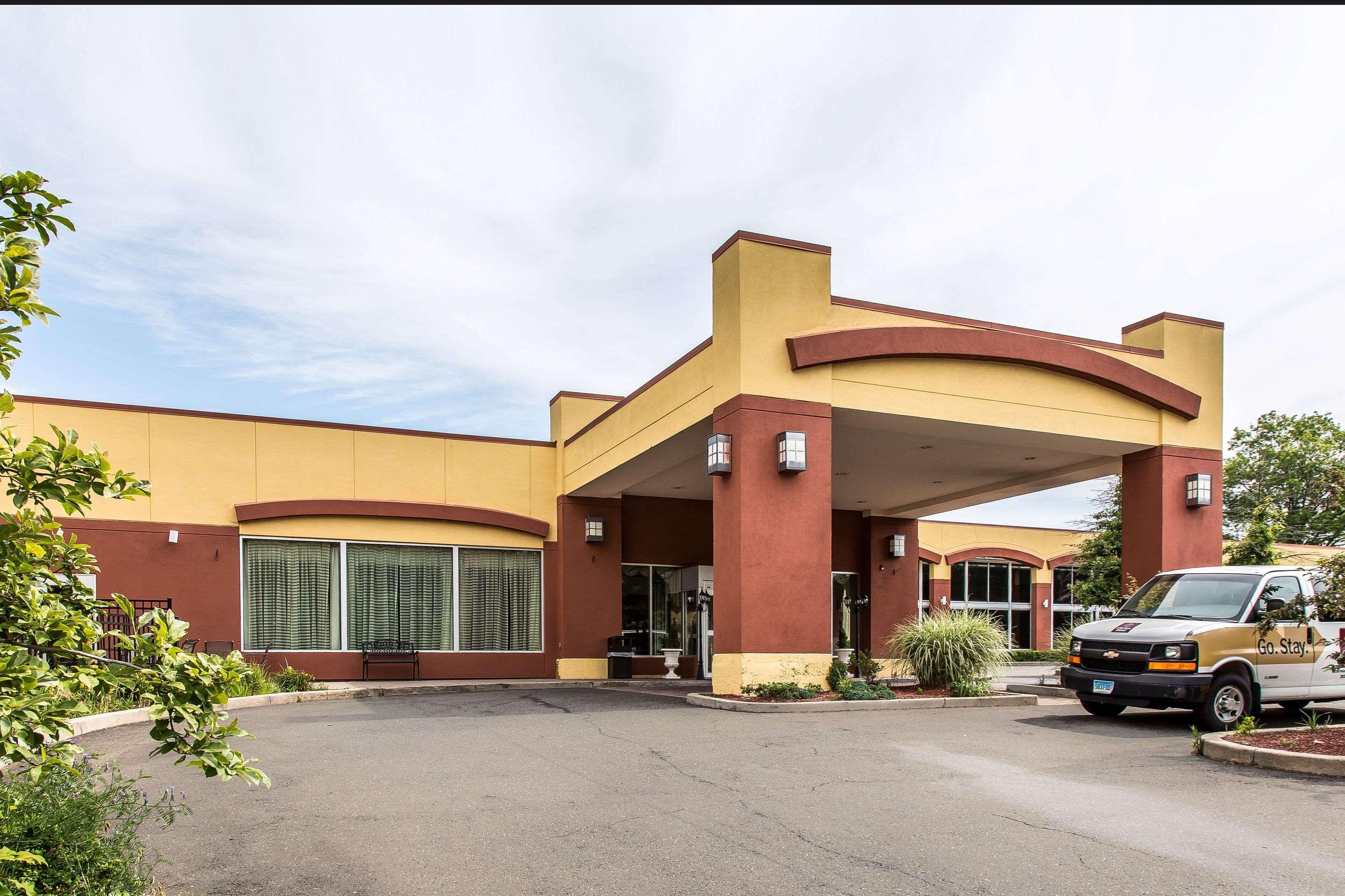 Clarion Hotel&Suites Hamden - New Haven Buitenkant foto