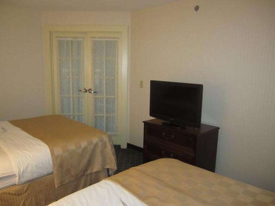 Clarion Hotel&Suites Hamden - New Haven Buitenkant foto
