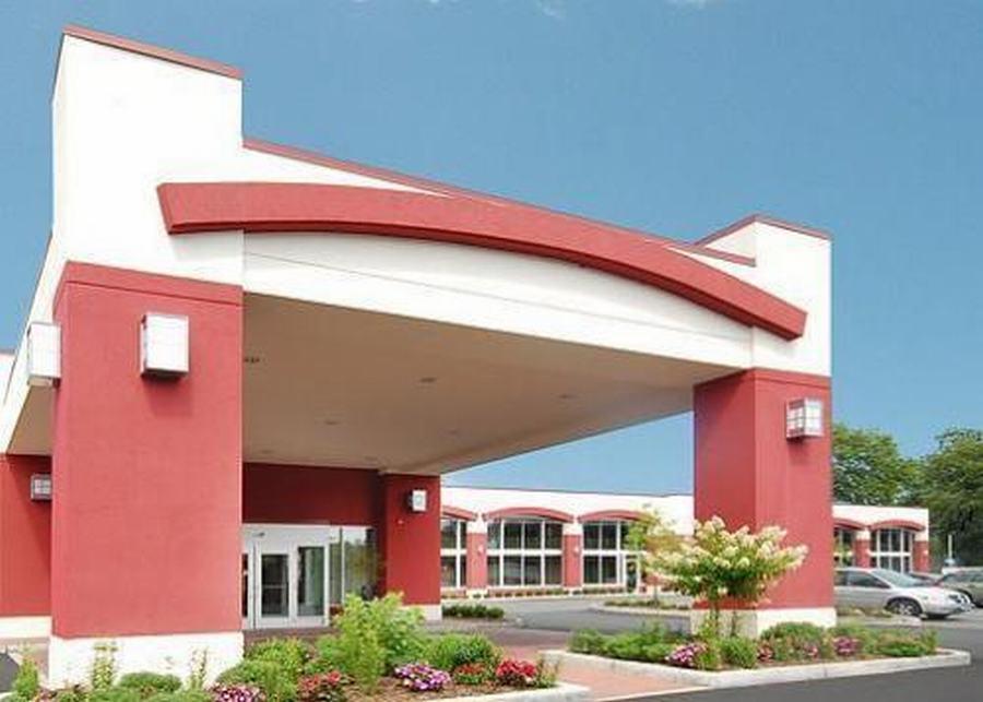 Clarion Hotel&Suites Hamden - New Haven Buitenkant foto