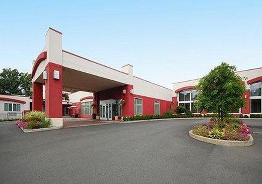 Clarion Hotel&Suites Hamden - New Haven Buitenkant foto